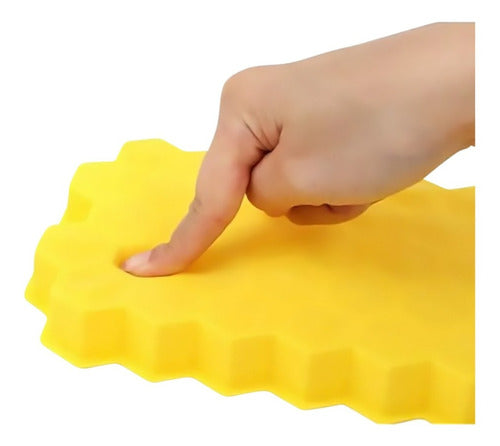 Molde De Silicona Para 37 Mini Cubos De Hielo Panel De Abeja Amarillo