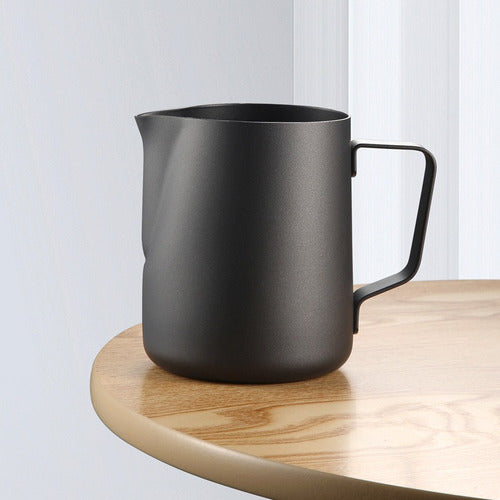 Jarra Para Texturizar Leche 350ml Espuma Latte Barista Cukin Negro