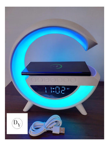 Parlante Bt Fm + Cargador Inalámbrico Reloj Lampara Norplat Blanco