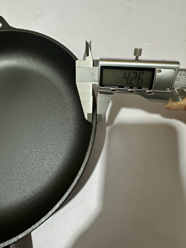 Sarten Hierro Fundido Norplat 24cm Mango Madera Sin Bpa Pfoa