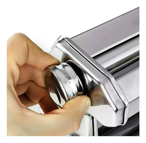 Maquina Para Hacer Pasta + Spaggetti + Cintas 3 En 1 Plateado
