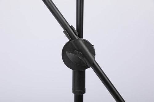Atril Microfono Pedestal Boom Ajustable Profesional Norplat Negro
