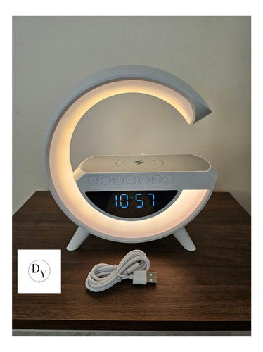 Parlante Bt Fm + Cargador Inalámbrico Reloj Lampara Norplat Blanco