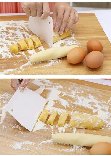 Cornet Scraper Para Masa Plástico Rígido Panadería Espatula