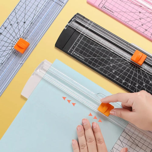 Guillotina Para Papel A4 - Corta Con Precisión Y Facilidad Blanco