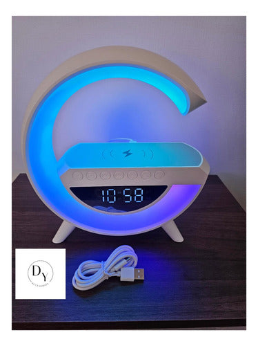 Parlante Bt Fm + Cargador Inalámbrico Reloj Lampara Norplat Blanco